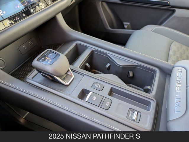 2025 Nissan Pathfinder S 2025 Nissan Pathfinder S
