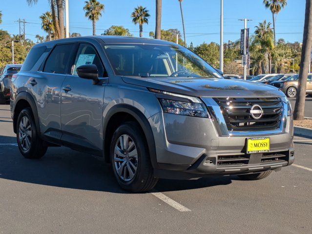 2025 Nissan Pathfinder S 2025 Nissan Pathfinder S