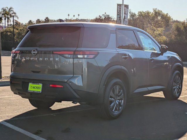 2025 Nissan Pathfinder S 2025 Nissan Pathfinder S