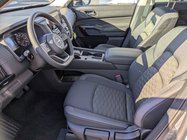 2025 Nissan Pathfinder S 2025 Nissan Pathfinder S