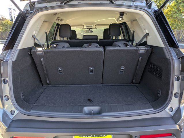 2025 Nissan Pathfinder S 2025 Nissan Pathfinder S