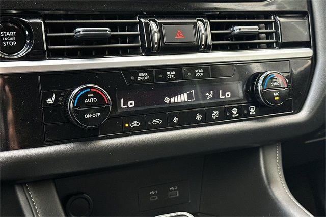 2025 Nissan Pathfinder SV 2025 Nissan Pathfinder SV