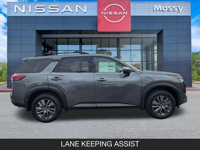 2025 Nissan Pathfinder SV 2025 Nissan Pathfinder SV