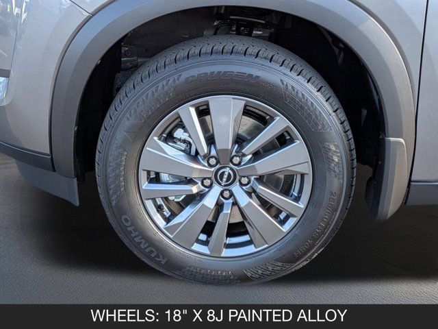 2025 Nissan Pathfinder SV