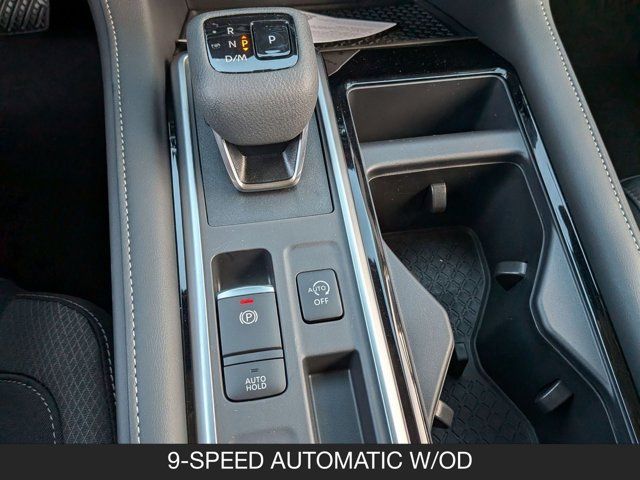 2025 Nissan Pathfinder SV