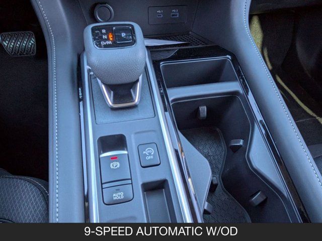 2025 Nissan Pathfinder SV