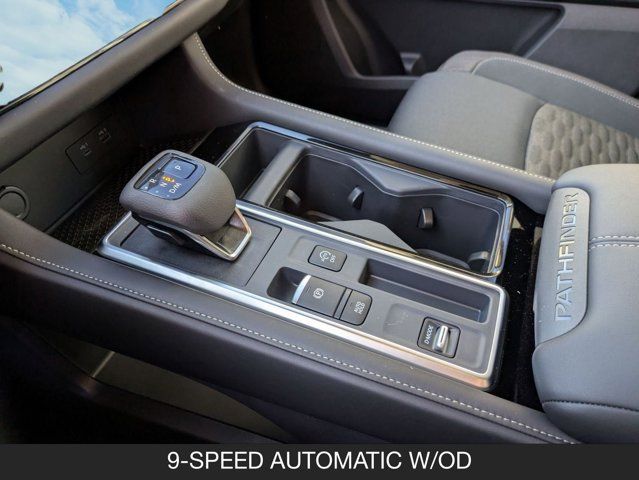 2025 Nissan Pathfinder SV 2025 Nissan Pathfinder SV