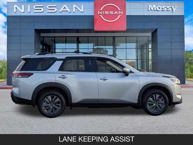 2025 Nissan Pathfinder SV 2025 Nissan Pathfinder SV