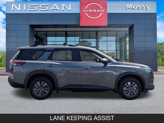 2025 Nissan Pathfinder SV 2025 Nissan Pathfinder SV