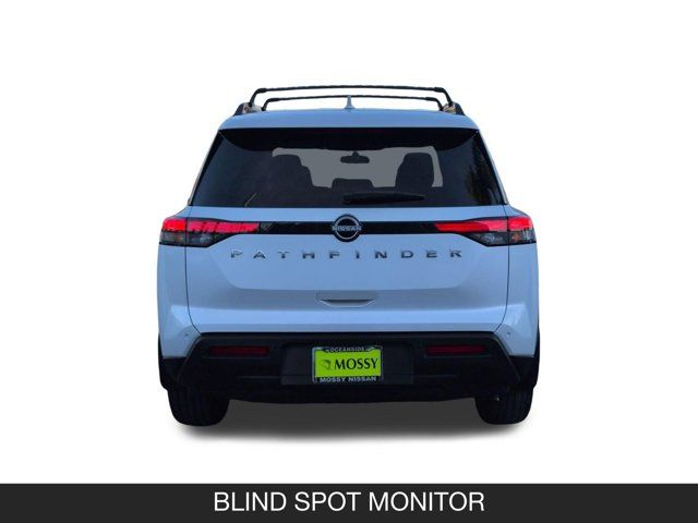 2025 Nissan Pathfinder SV