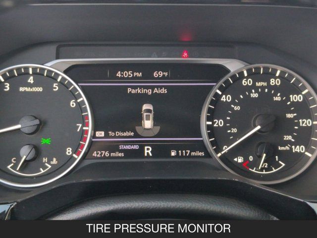 2025 Nissan Pathfinder SV