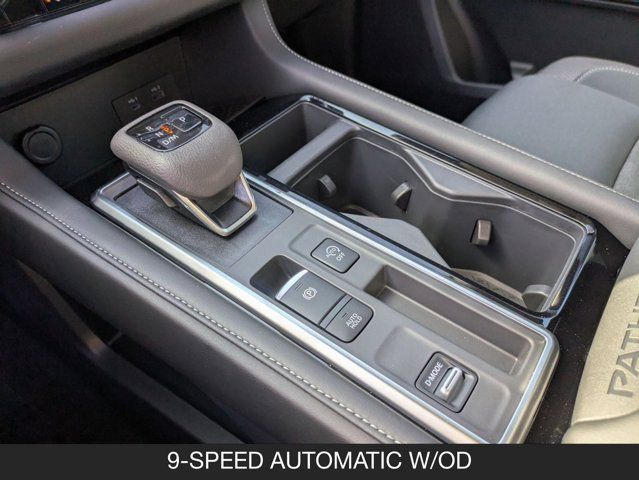 2025 Nissan Pathfinder SV 2025 Nissan Pathfinder SV