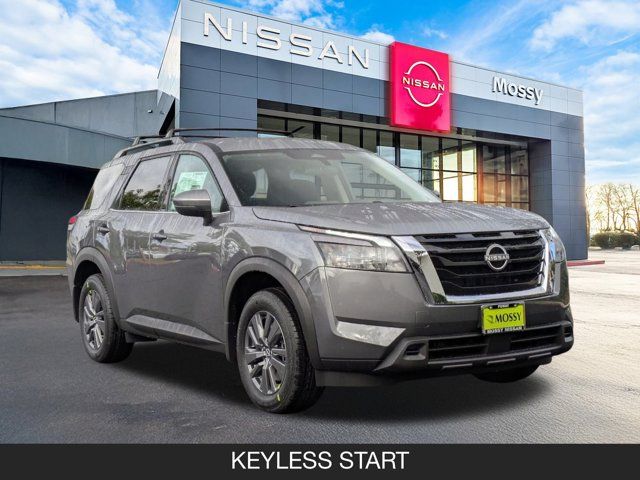 2025 Nissan Pathfinder SV