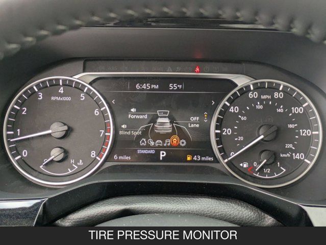 2025 Nissan Pathfinder SV