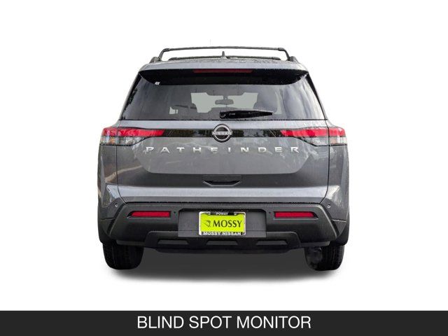 2025 Nissan Pathfinder SV