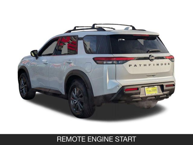2025 Nissan Pathfinder SV