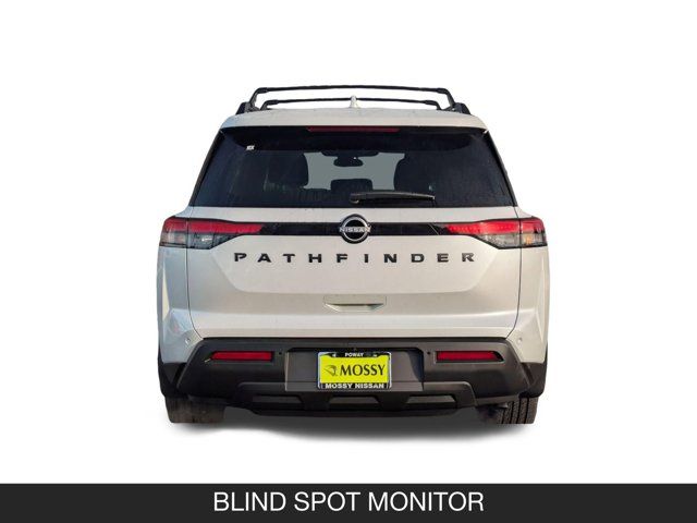 2025 Nissan Pathfinder SV