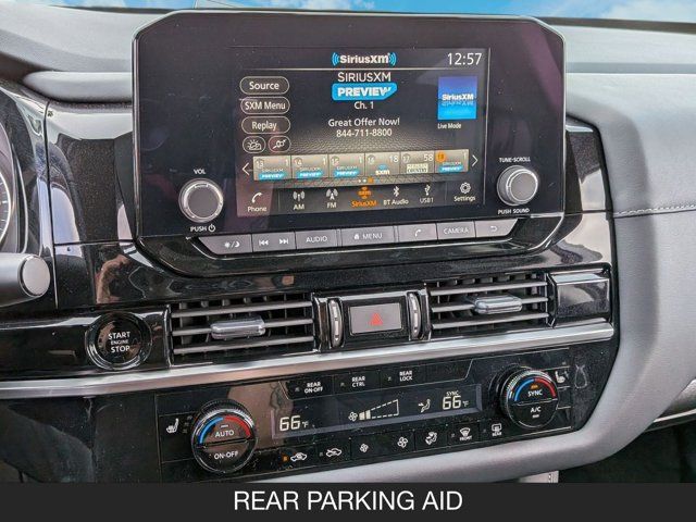 2025 Nissan Pathfinder SV