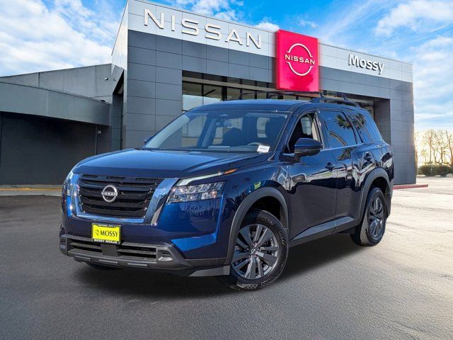 2025 Nissan Pathfinder SV
