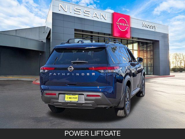 2025 Nissan Pathfinder SV