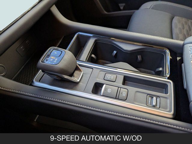 2025 Nissan Pathfinder SV 2025 Nissan Pathfinder SV