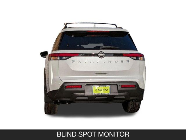 2025 Nissan Pathfinder SV