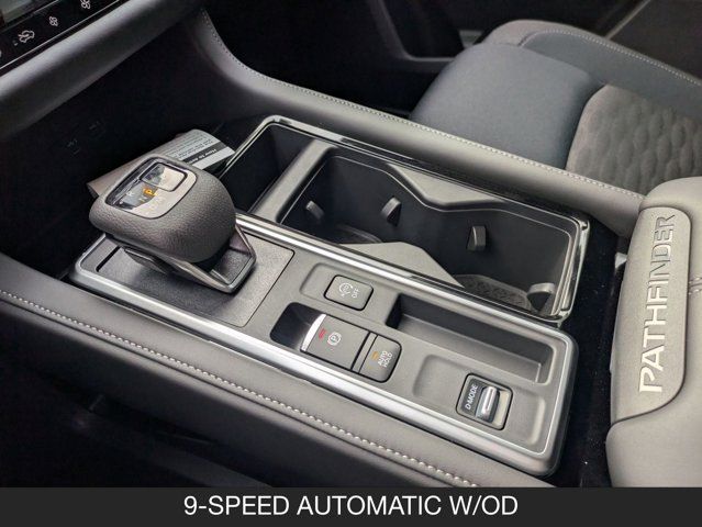 2025 Nissan Pathfinder SV 2025 Nissan Pathfinder SV