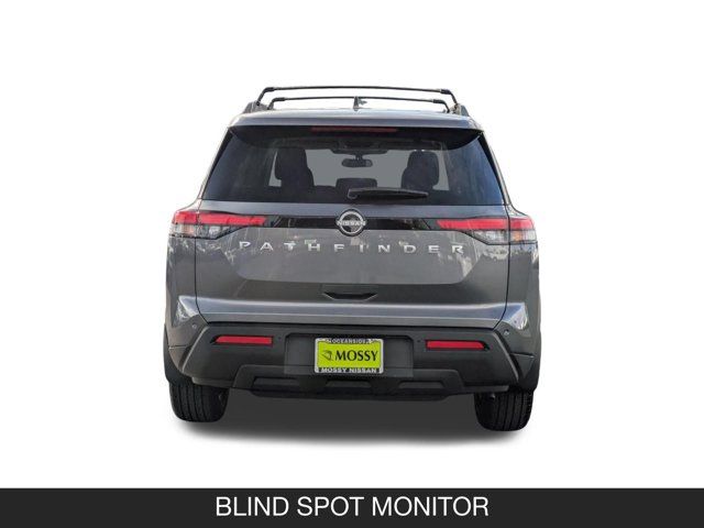 2025 Nissan Pathfinder SV