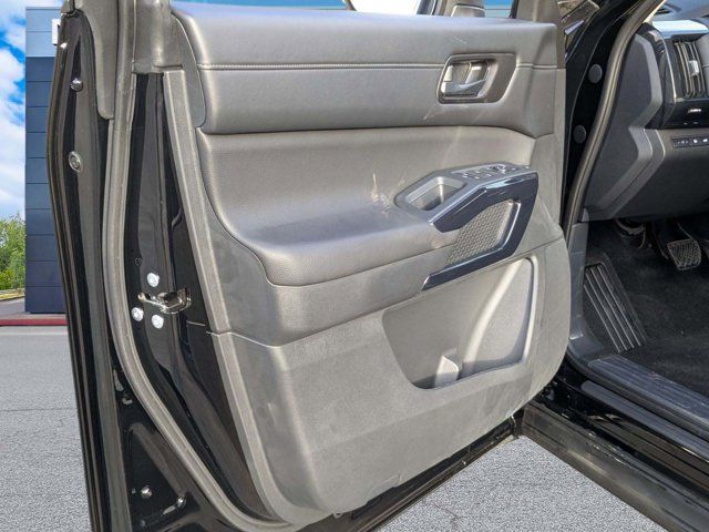 2025 Nissan Pathfinder SV 2025 Nissan Pathfinder SV