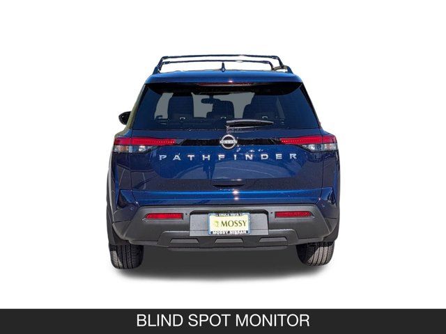 2025 Nissan Pathfinder SV