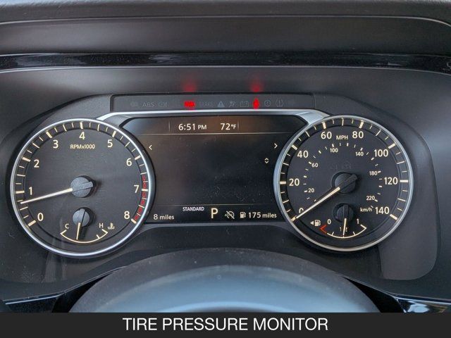 2025 Nissan Pathfinder SV