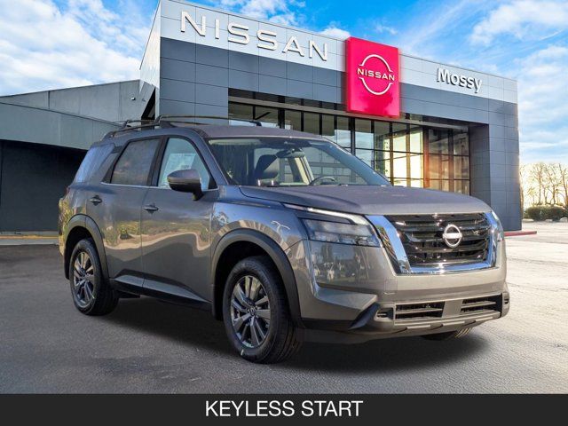 2025 Nissan Pathfinder SV