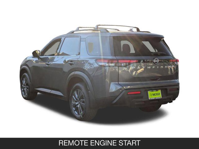 2025 Nissan Pathfinder SV