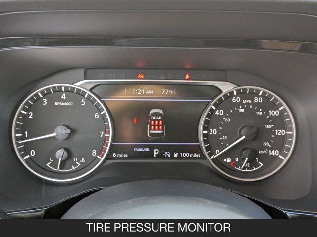 2025 Nissan Pathfinder SV