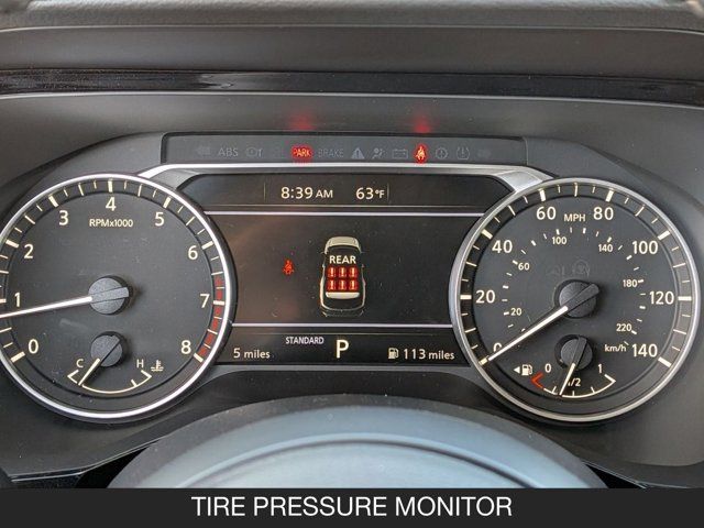 2025 Nissan Pathfinder SV