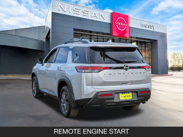 2025 Nissan Pathfinder SV