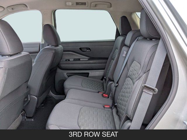 2025 Nissan Pathfinder SV 2025 Nissan Pathfinder SV