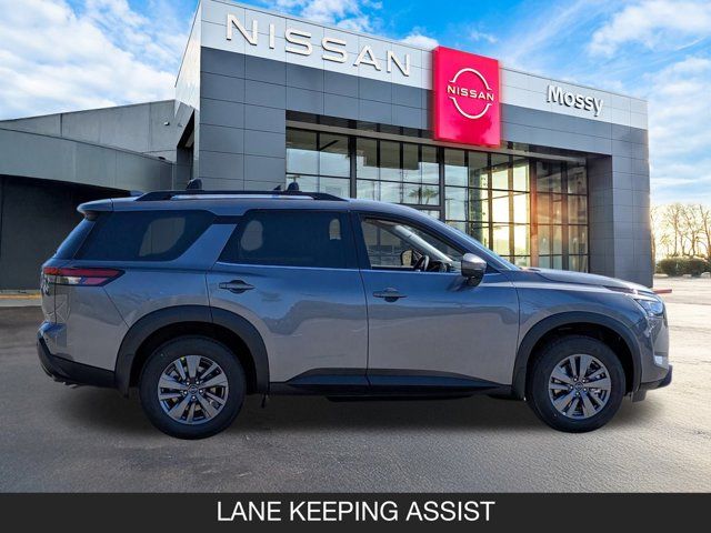 2025 Nissan Pathfinder SV 2025 Nissan Pathfinder SV