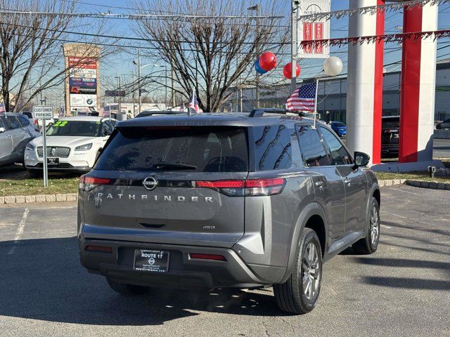 2025 Nissan Pathfinder SV 2025 Nissan Pathfinder SV