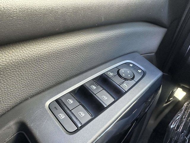 2025 Nissan Pathfinder SV 2025 Nissan Pathfinder SV