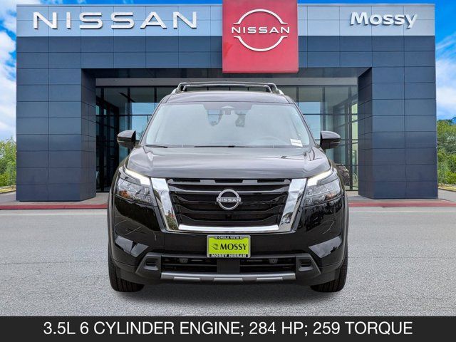 2025 Nissan Pathfinder SL 2025 Nissan Pathfinder SL
