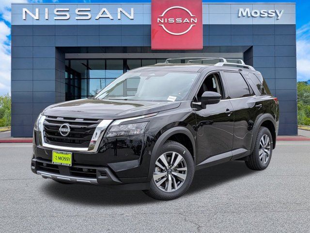 2025 Nissan Pathfinder SL 2025 Nissan Pathfinder SL
