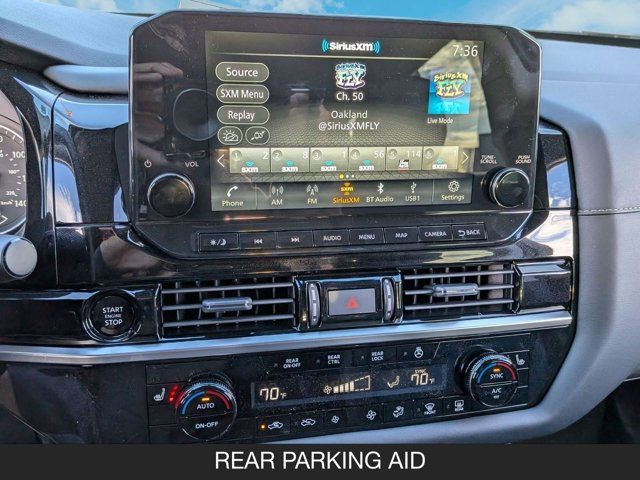 2025 Nissan Pathfinder SL