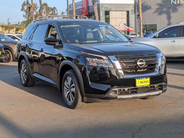 2025 Nissan Pathfinder SL 2025 Nissan Pathfinder SL