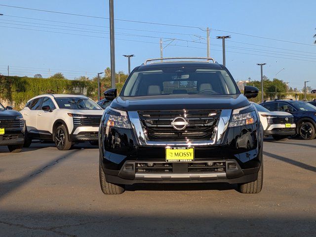 2025 Nissan Pathfinder SL 2025 Nissan Pathfinder SL