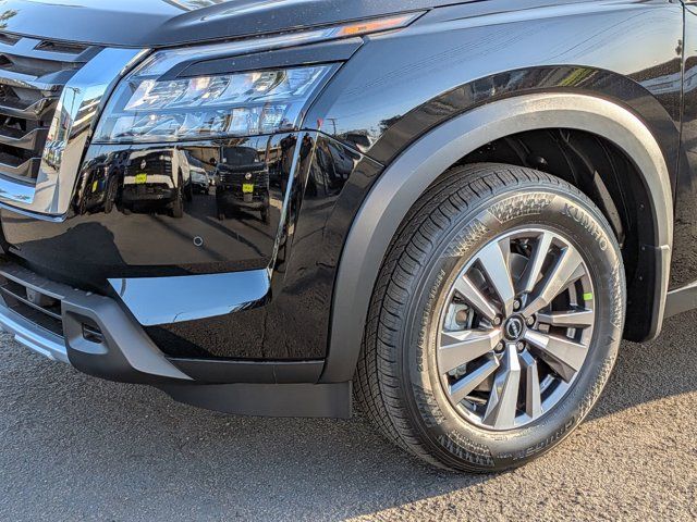 2025 Nissan Pathfinder SL 2025 Nissan Pathfinder SL