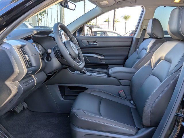 2025 Nissan Pathfinder SL 2025 Nissan Pathfinder SL