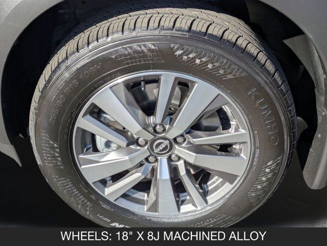 2025 Nissan Pathfinder SL