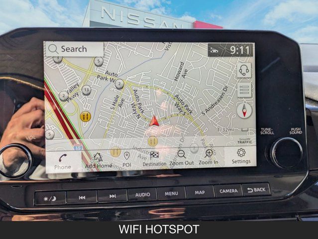 2025 Nissan Pathfinder SL