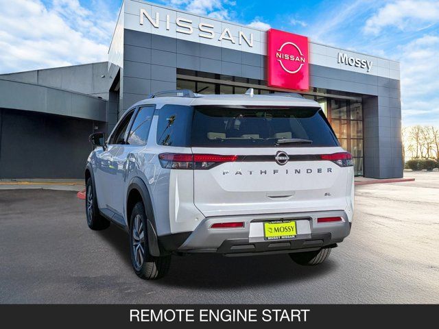 2025 Nissan Pathfinder SL